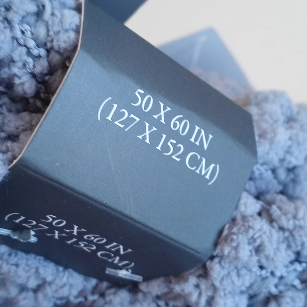 Vince Camuto Blue Grey Popcorn Chenille Fringed Throw Blanket 50